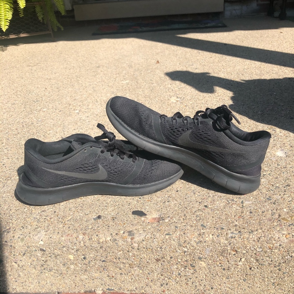 NIKE Free RN size 6